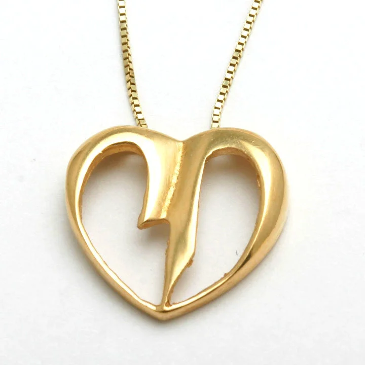 14k Yellow Gold Heart Chai Pendant Necklace