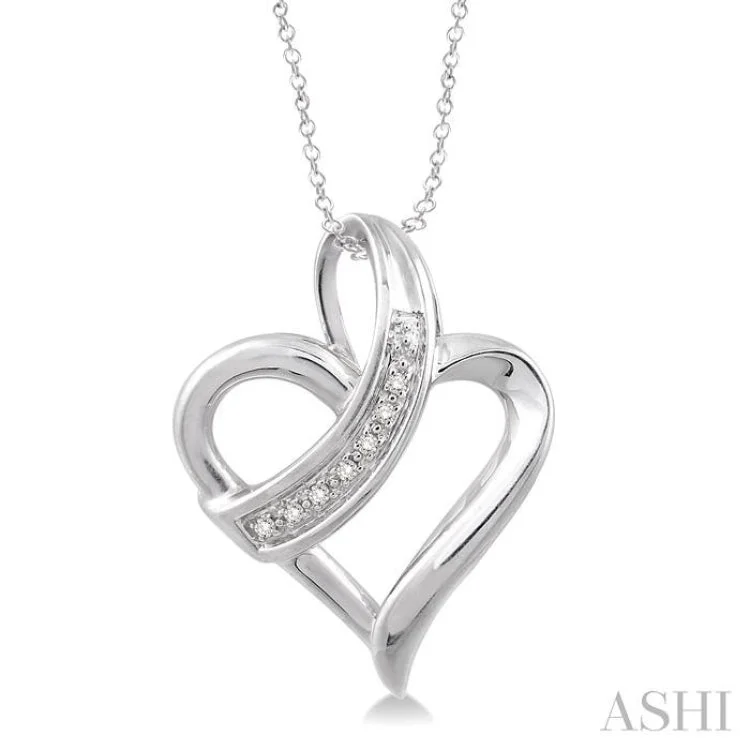 1/20 Ctw Single Cut Diamond Heart Pendant in Sterling Silver with Chain