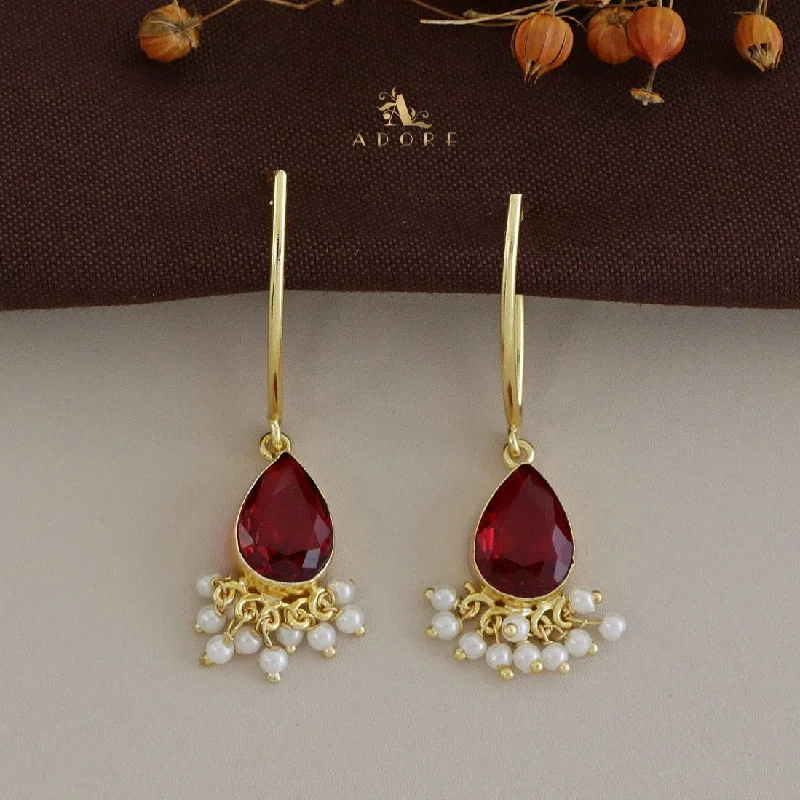 Noval Pearly Glossy Drop Earring