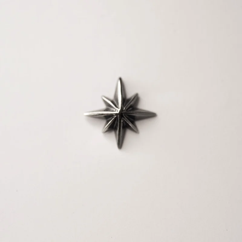 Star stud earring