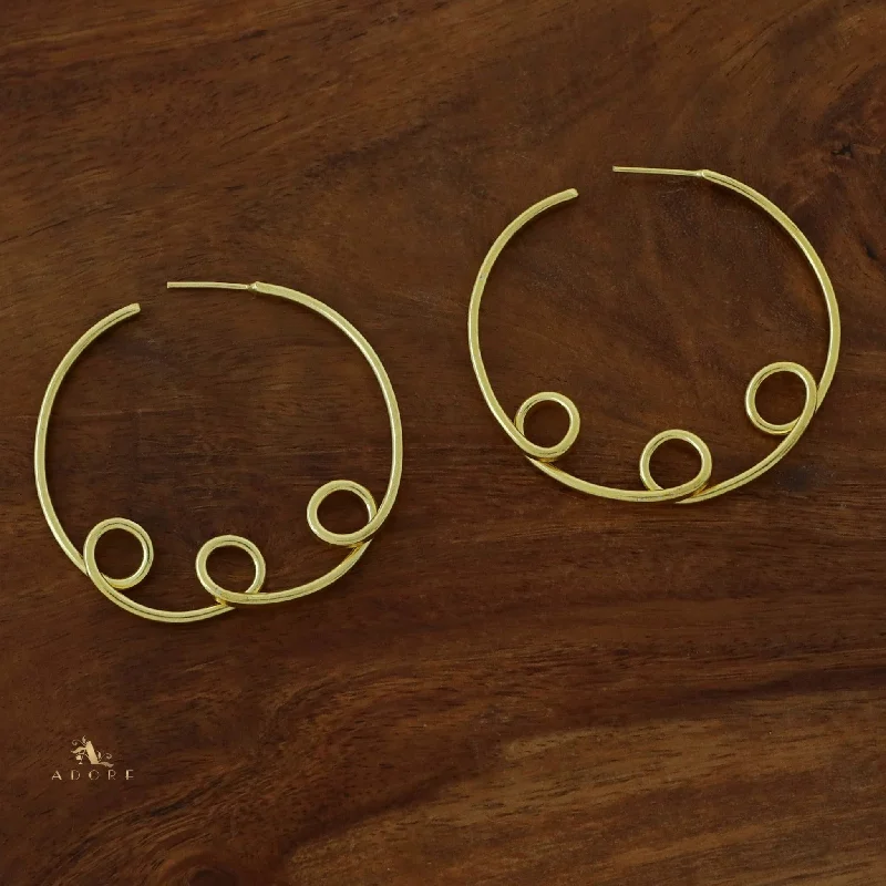 Terlia Golden Curly Hoop Earring