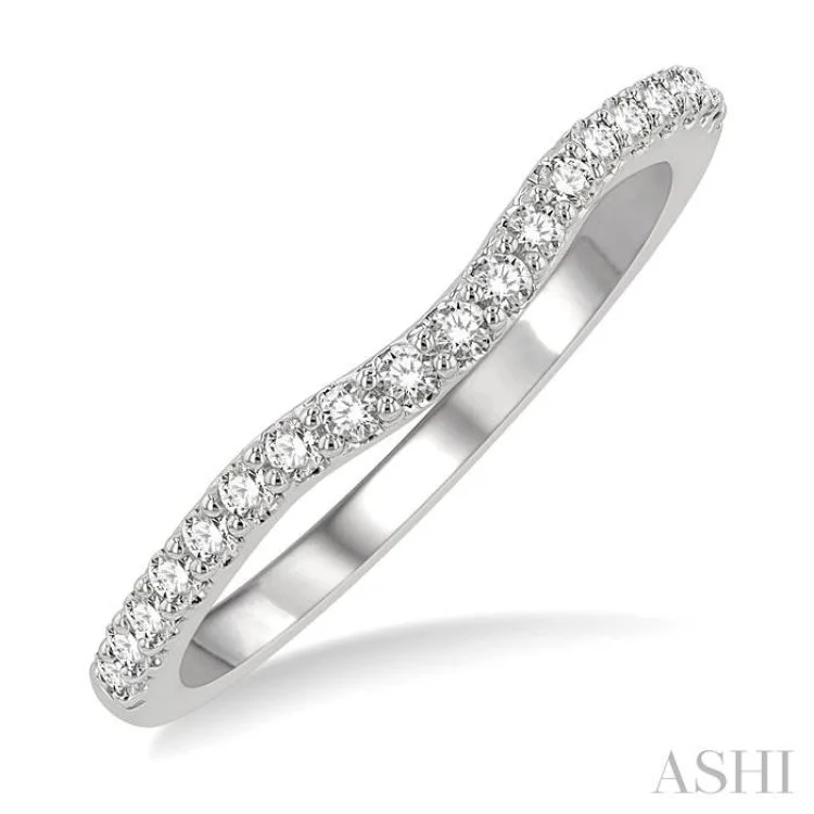 1/4 ctw Curved Round Cut Diamond Wedding Band in 14K White Gold