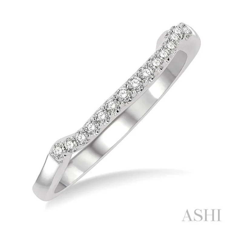 1/8 ctw Indented Round Cut Diamond Wedding Band in 14K White Gold